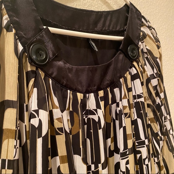 Essentials by Milano Patterned Blouse Top - Picture 7 of 7